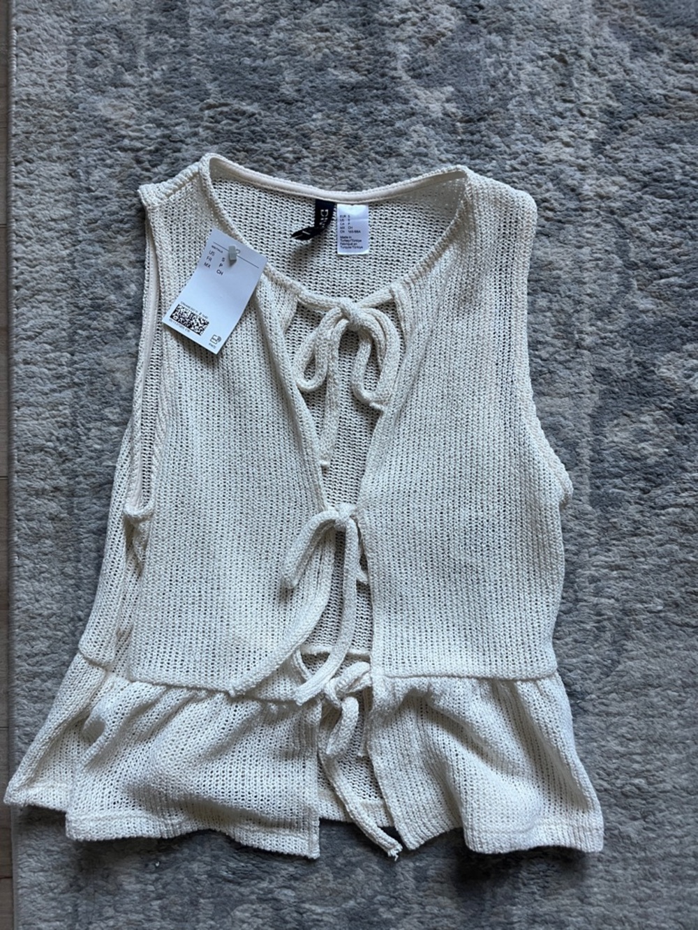 H&M Cream Knit Tie-Front Peplum Vest Top